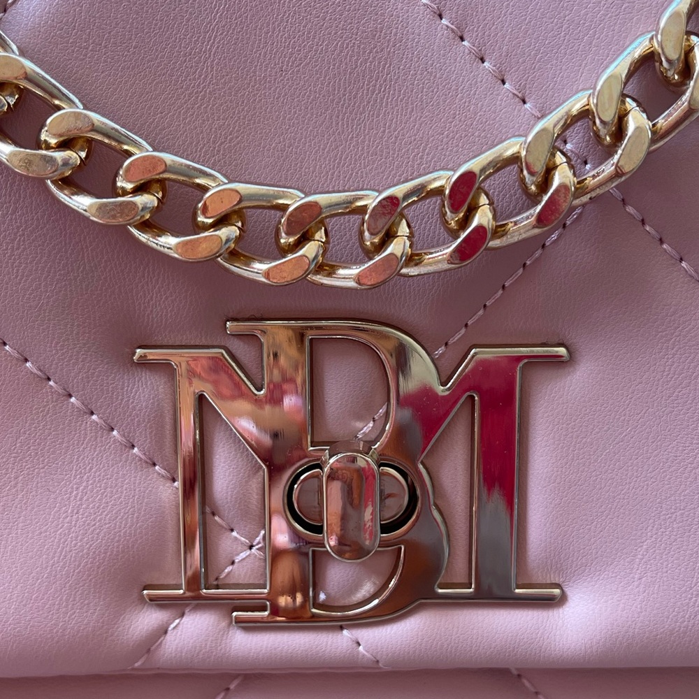 Badgley Mischka Quilted Big Chain Crossbody Bag - Picture 2 of 14